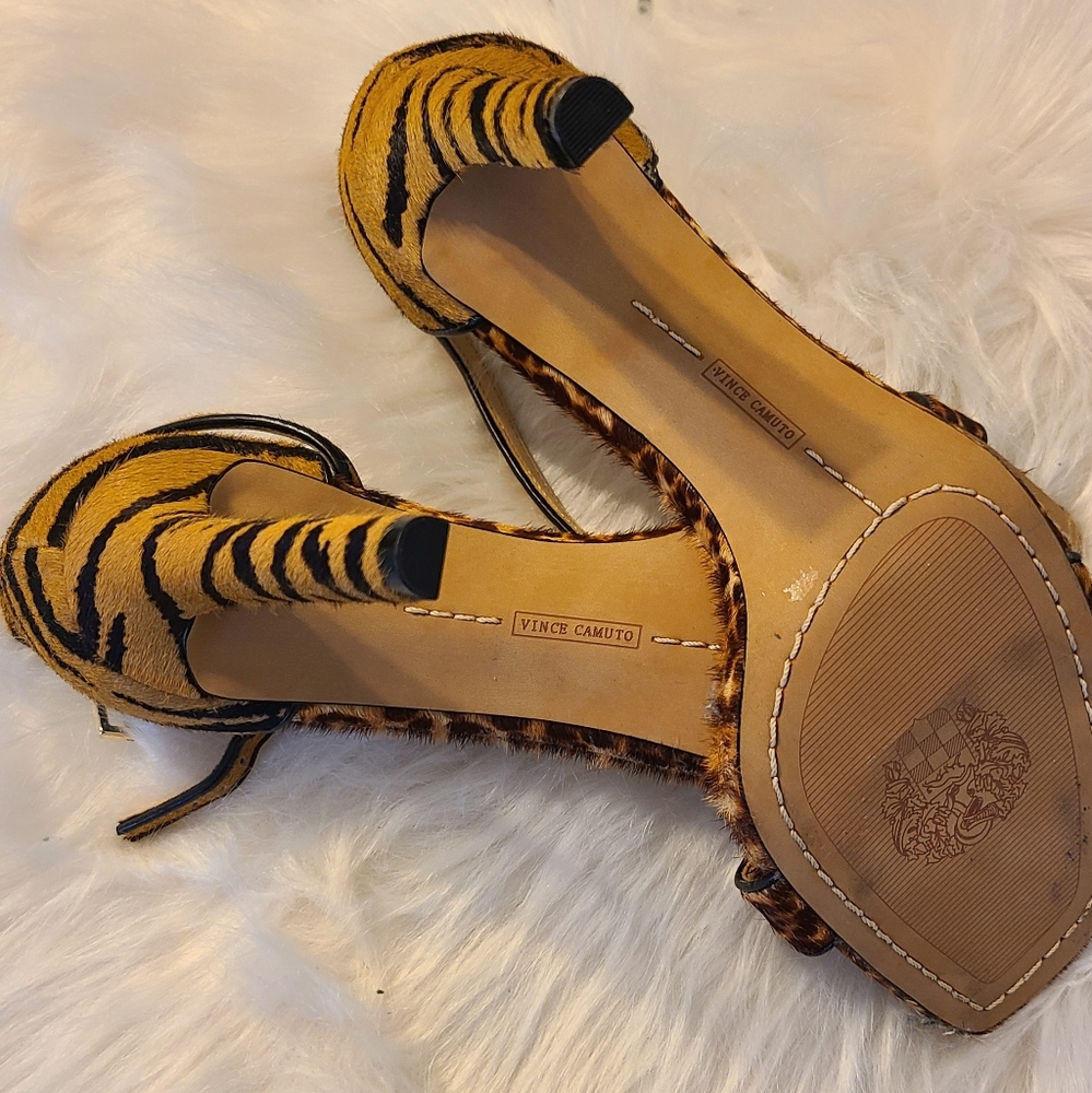 Vince Camuto Leopard Print Heels - Picture 2 of 6